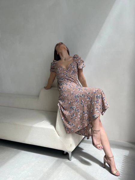 Легка літня сукня довжини міді в квітковий принт, розмір S 31631502 фото