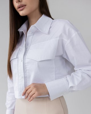 Трендовая укороченная рубашка с накладными карманами и клапаном  32470105 фото